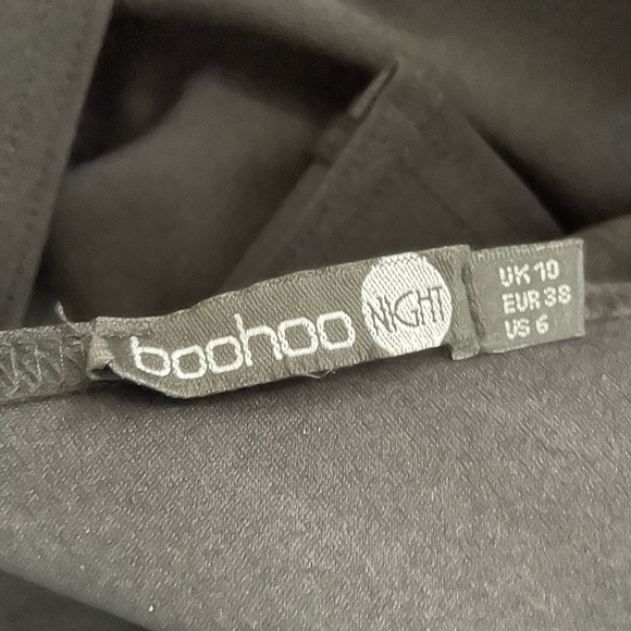 BooHoo peplum black dress - Picture 4 of 5